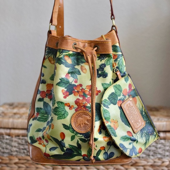 Hunting World Bags Vtg Hunting World Shoulder Bucket Bag Poshmark